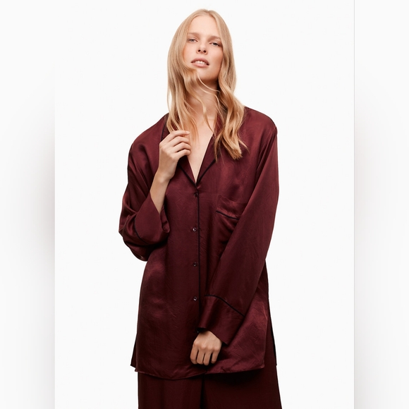 Aritzia Tops - NWT Aritzia Wilfred Murol Preppy Oversized Sleek Truffle Black Pipping Shirt M